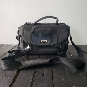 Nikon Camera Case Bag Black Strap 11714 Padded
